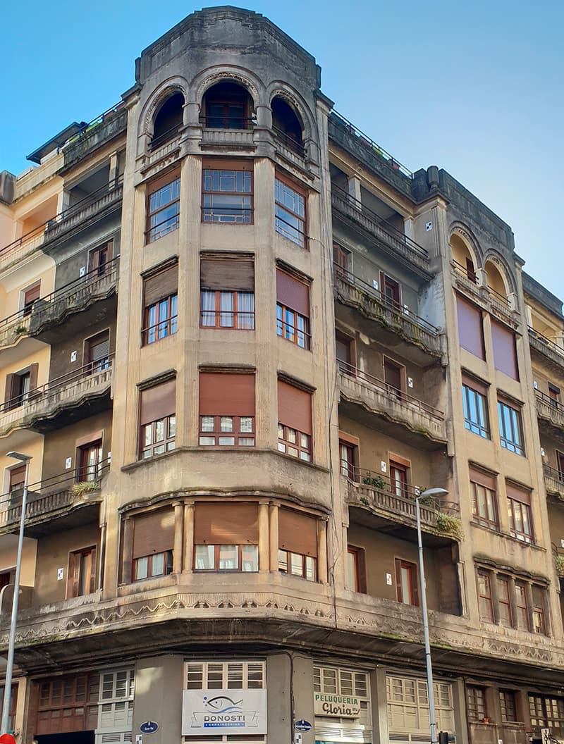 Rehabilitacin en Secundino Esnaola 20 - Donostia antes de las obras de innoETICS